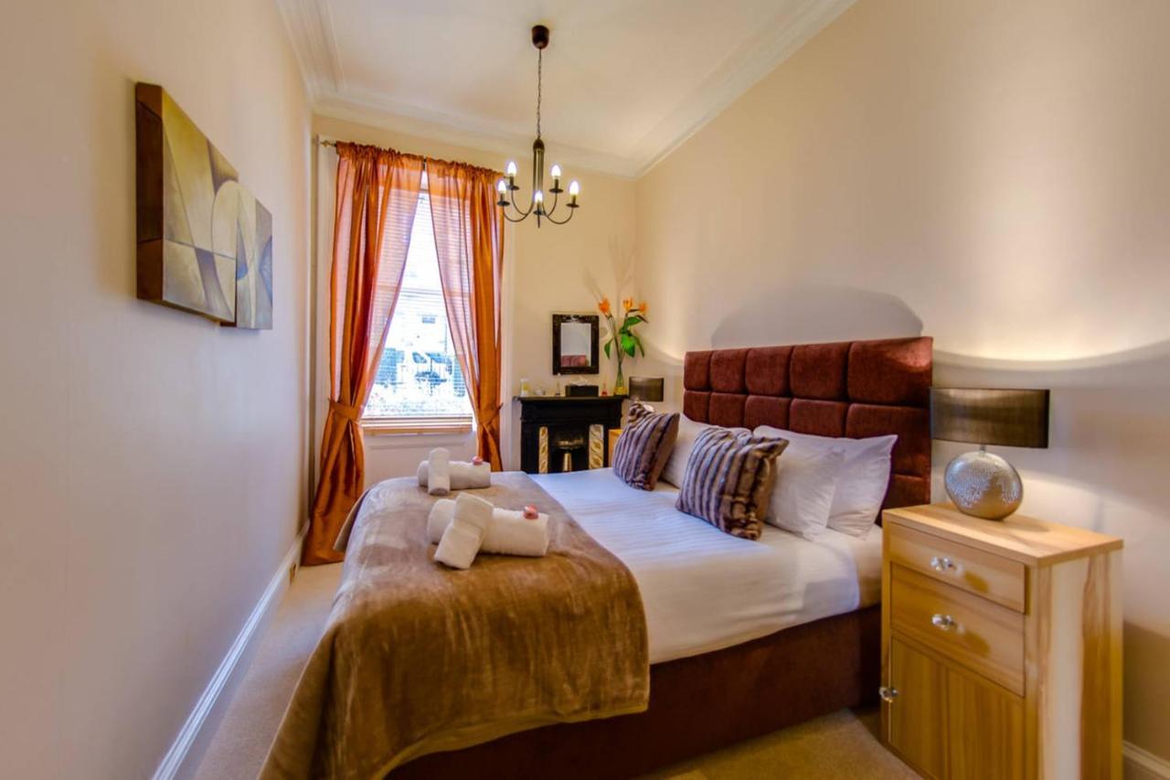 אדינבורו Joivy Spacious Apartment Next To The Meadows מראה חיצוני תמונה