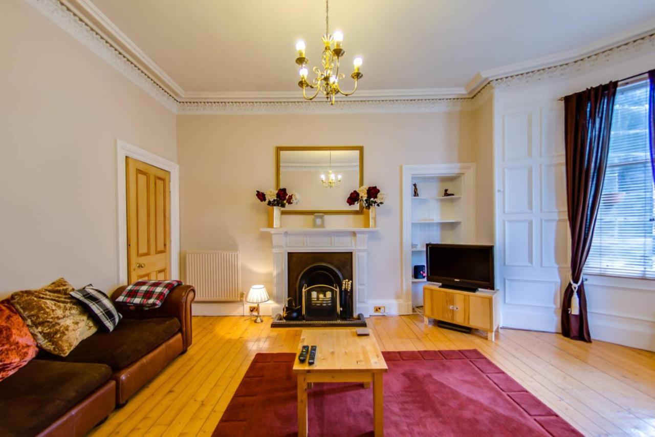 אדינבורו Joivy Spacious Apartment Next To The Meadows מראה חיצוני תמונה