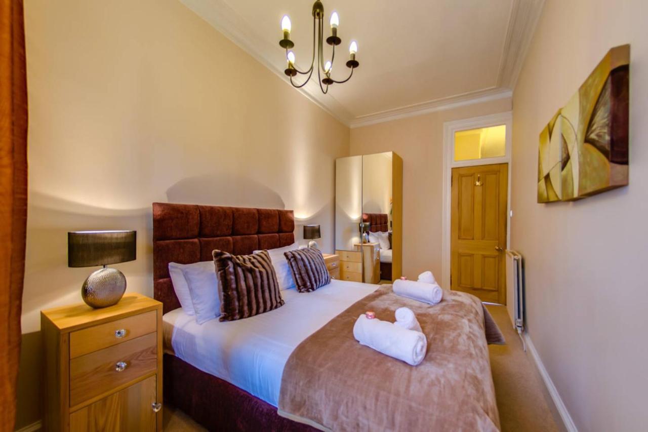 אדינבורו Joivy Spacious Apartment Next To The Meadows מראה חיצוני תמונה